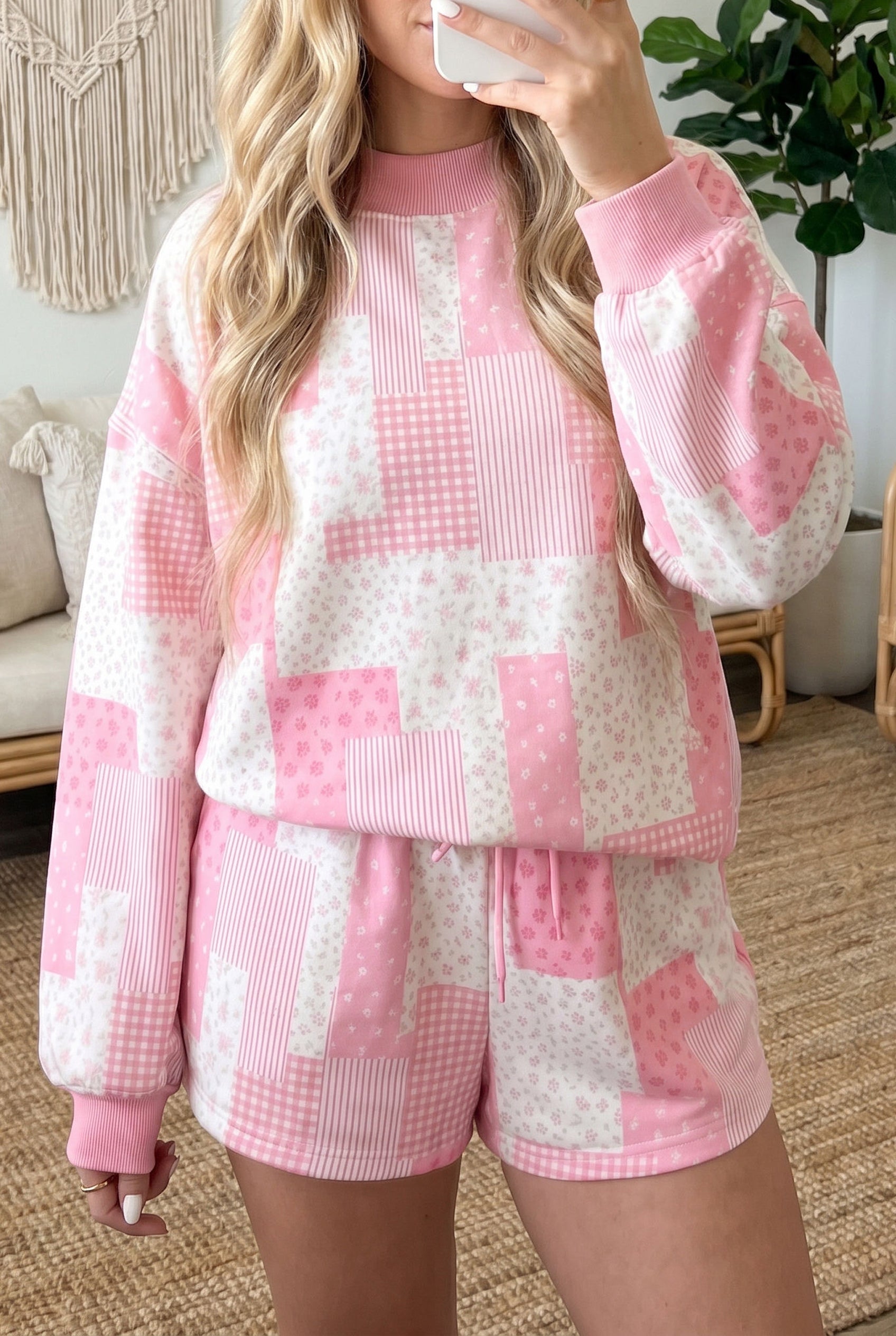 Light Pink Patchwork Floral Print Drop Shoulder Baggy Pullover Drawstring Shorts Set